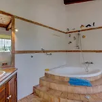 All Are Located In A Finely Restored Quinta Dom wakacyjny