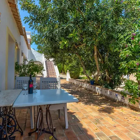 All Are Located In A Finely Restored Quinta Holiday home *